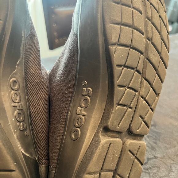 Oofos black shoes size 11 women - Picture 5 of 10
